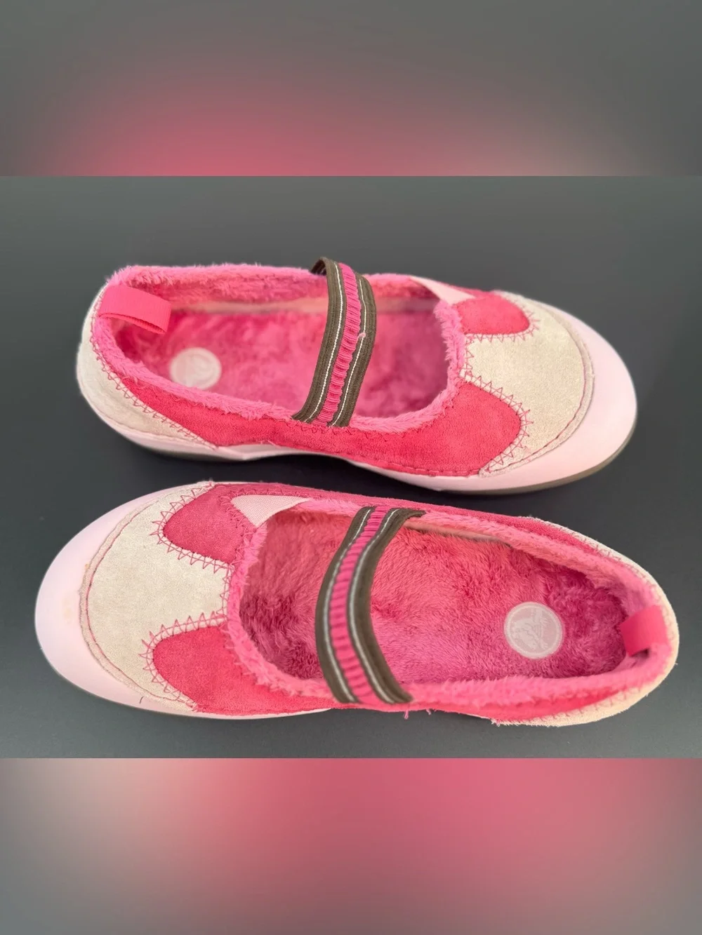 CROCS Toddler Pink & Fuchsia Fuzzy Mary Jane Slippers Size 3